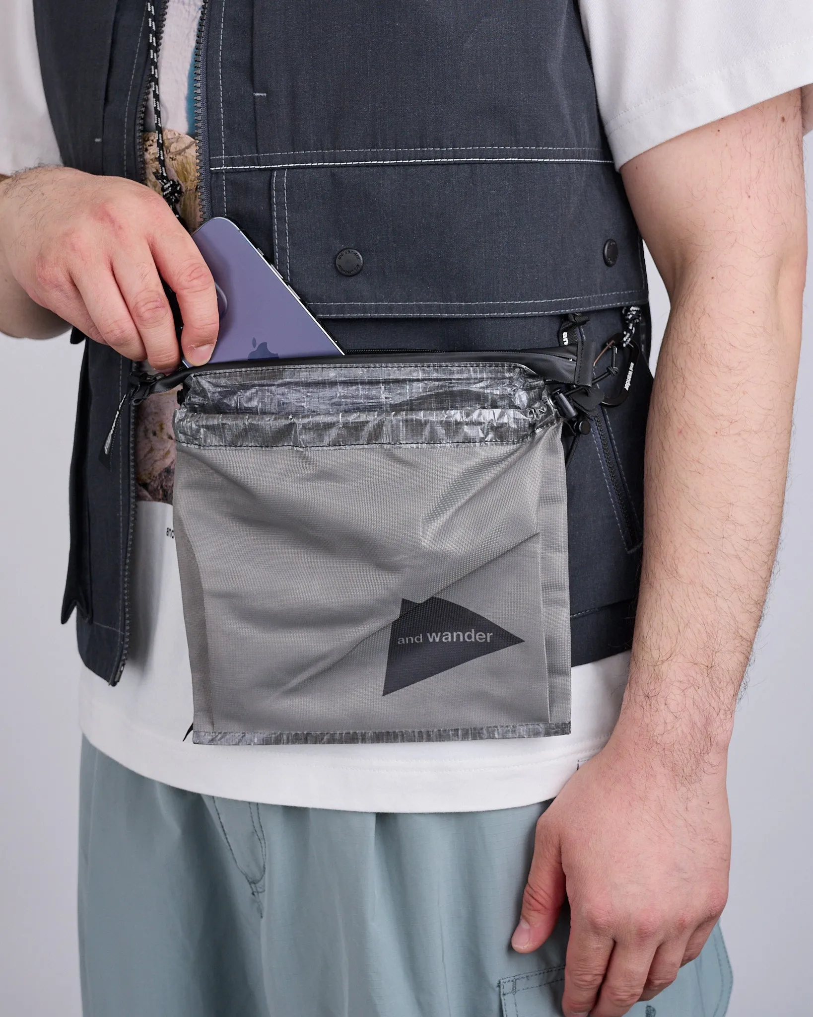 and wander UL Socoche Dyneema Bag Charcoal
