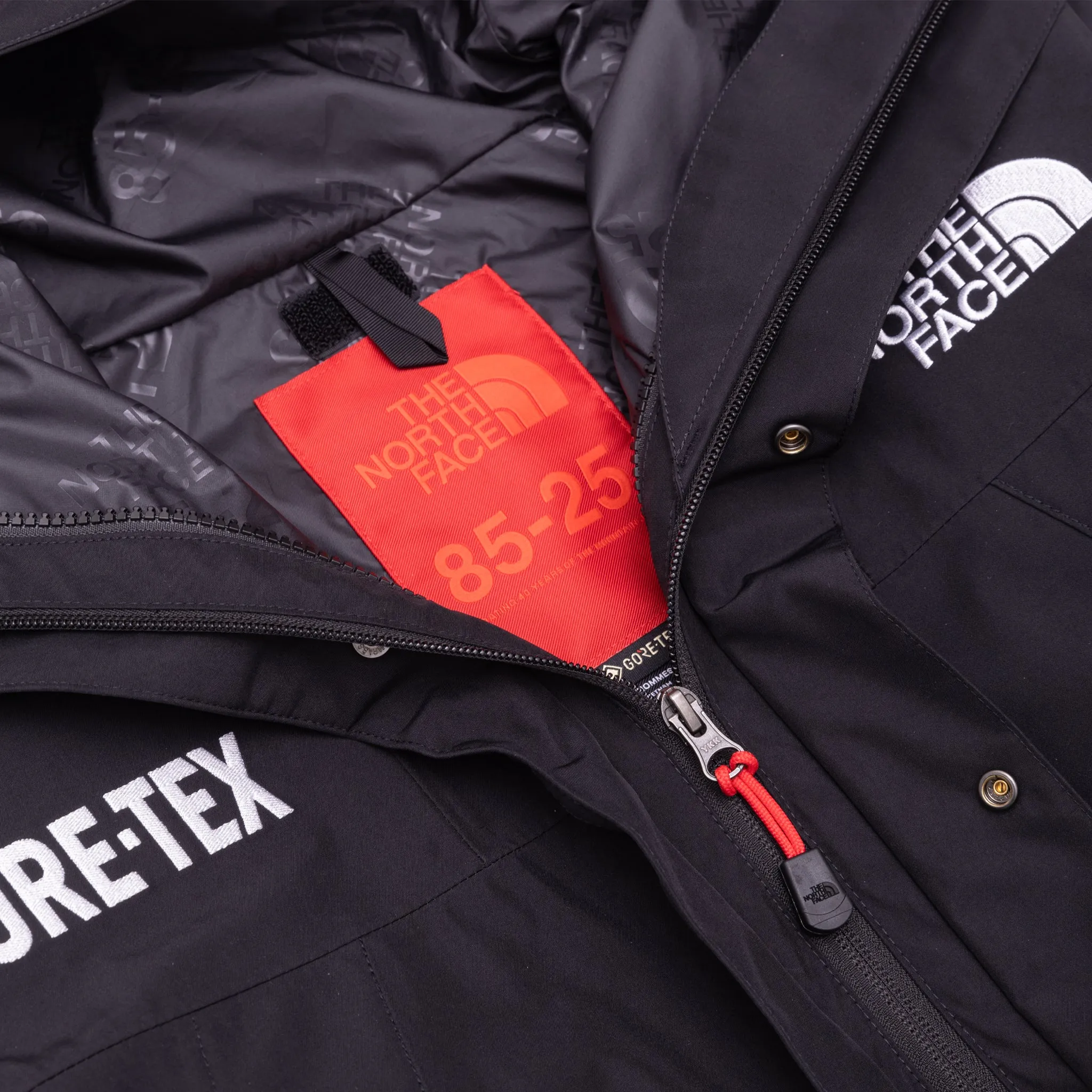 GORE-TEX MOUNTAIN JACKET