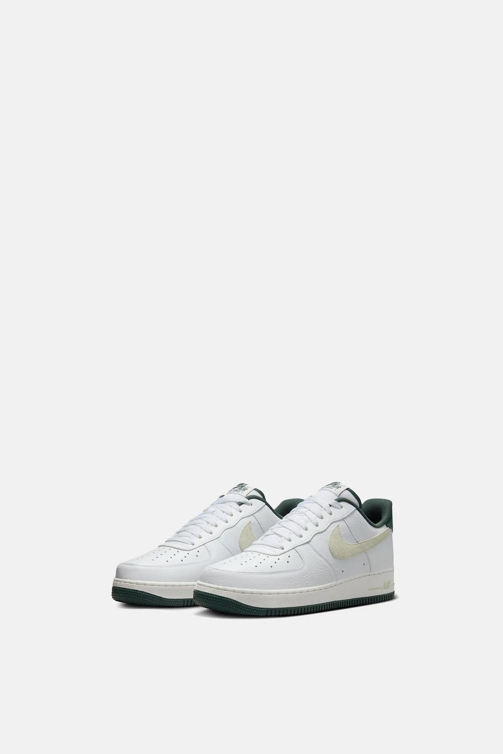 Nike Air Force 1 '07 LV8