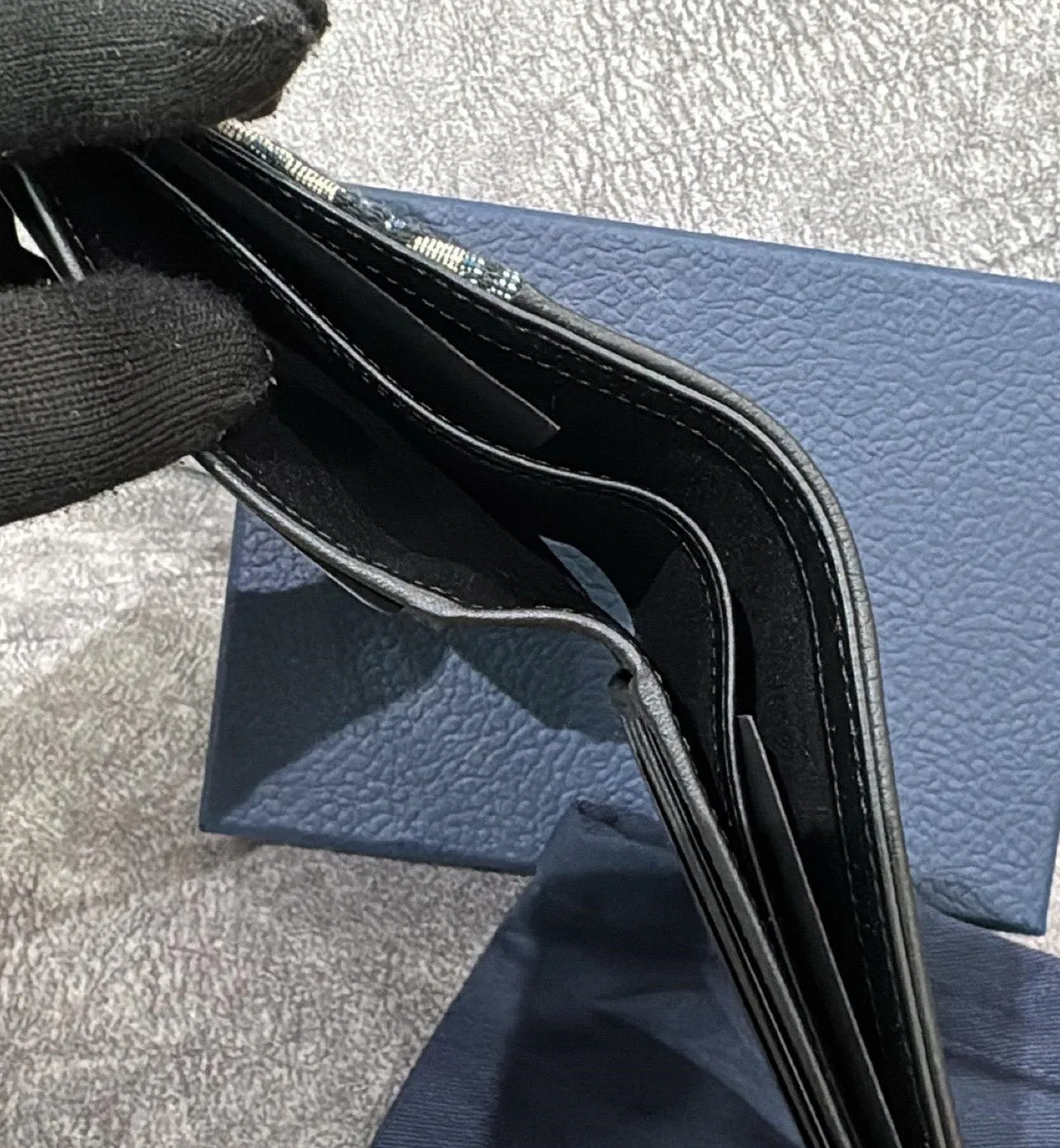 [Pre-Used] Dior Oblique Leather Wallet
