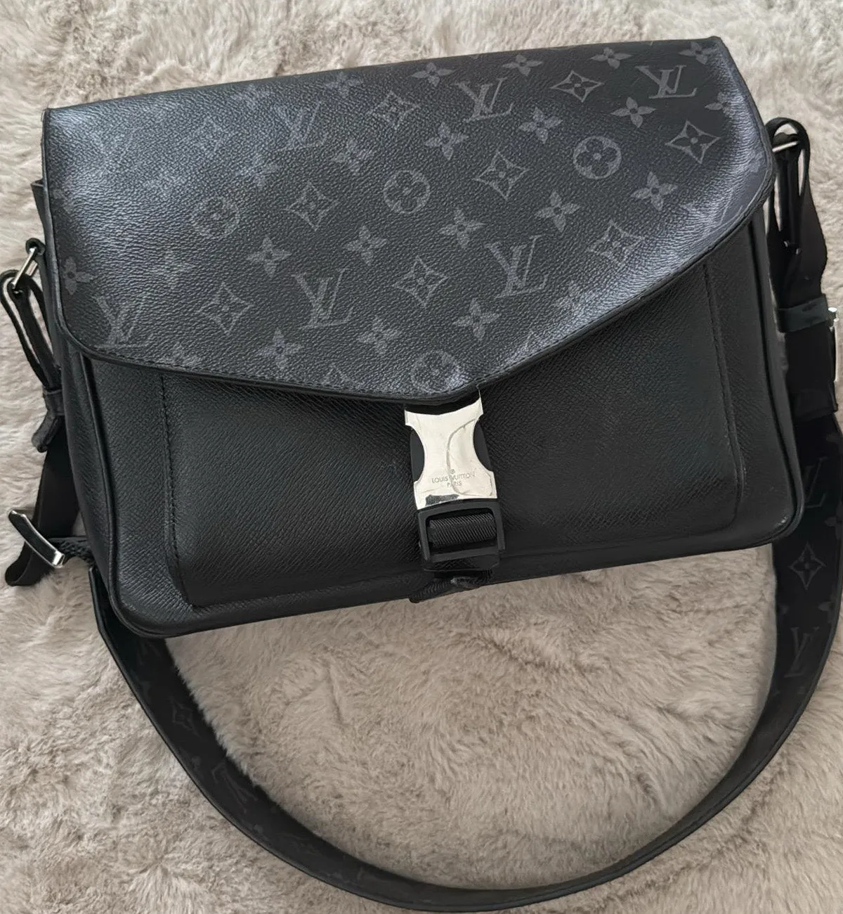 [Pre-used] LV Bag Taigarama Messenger Monogram