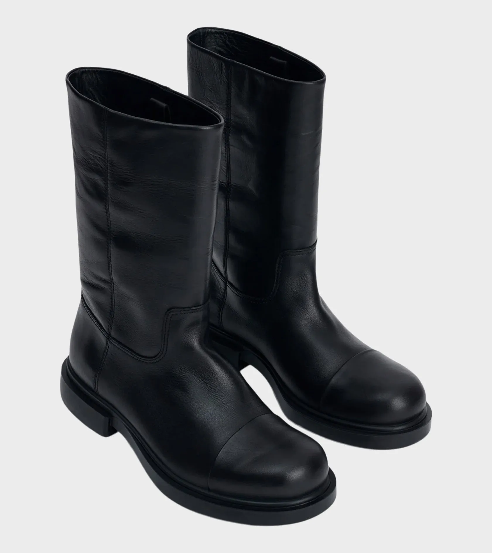 Pull-Up Boot Black