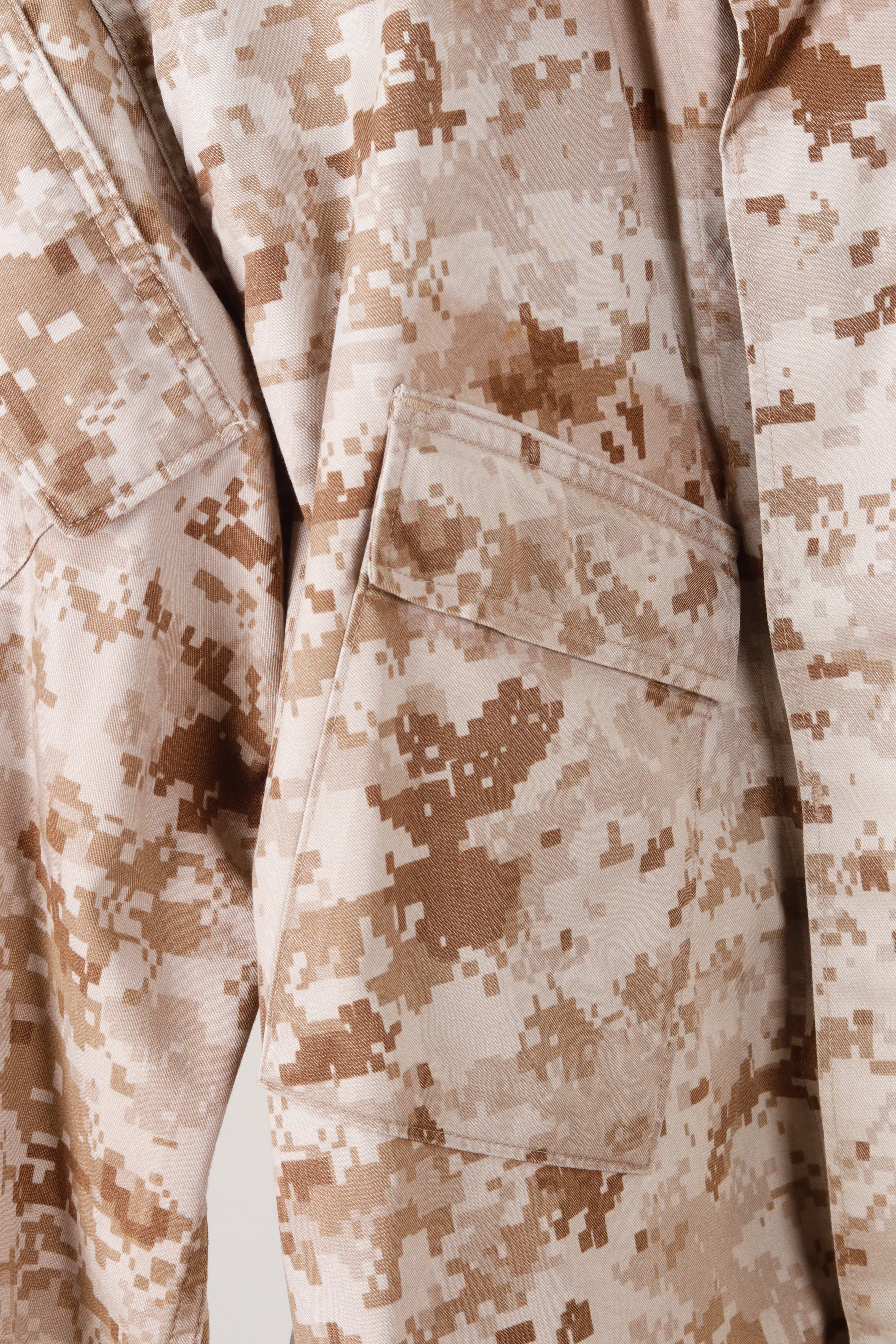 Vintage 2006 USMC 'MARPAT Digital Camo' Coat Beige