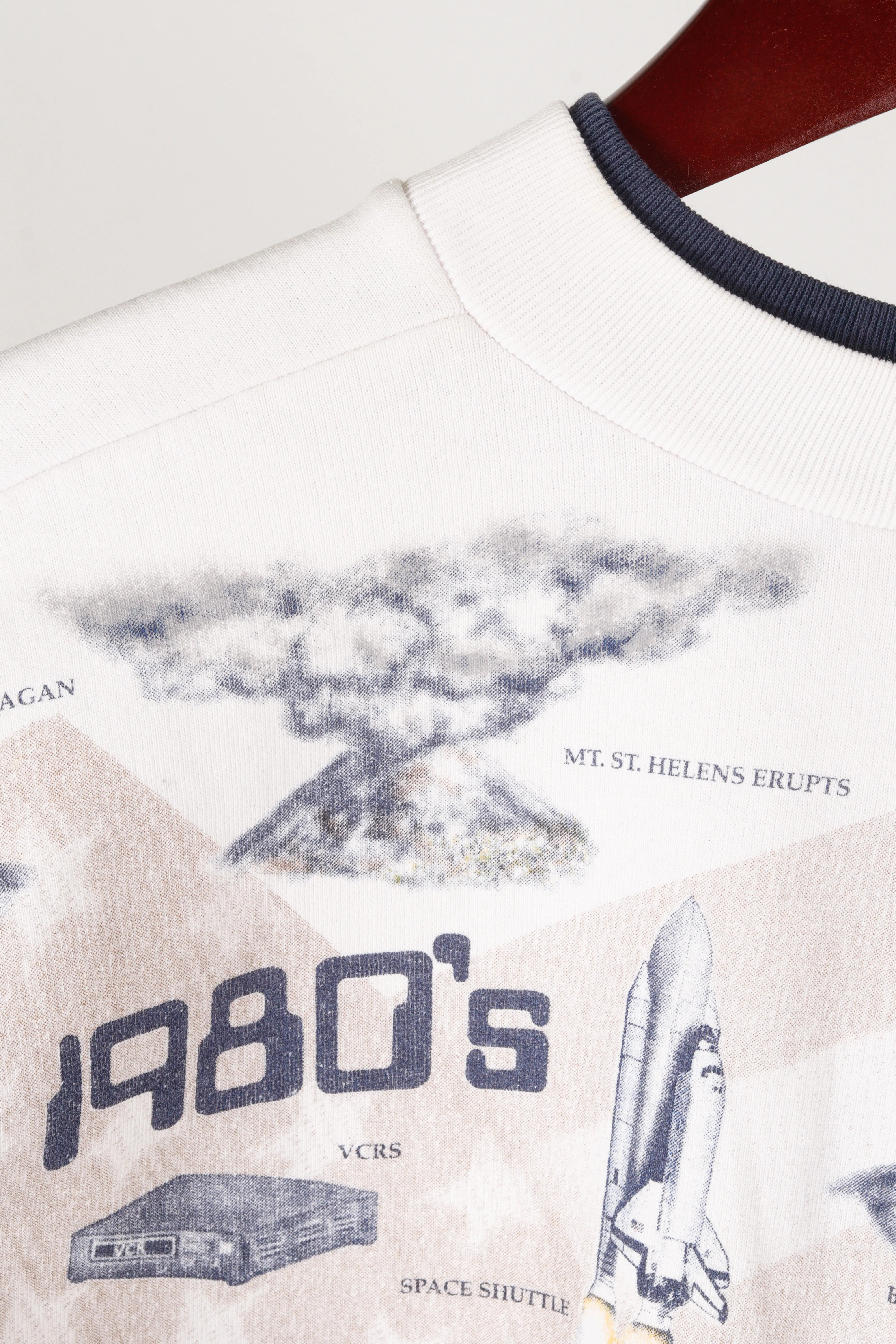 Vintage 90's Art Unlimited '20th Century America All-Over Print' Buttoned Sweatshirt