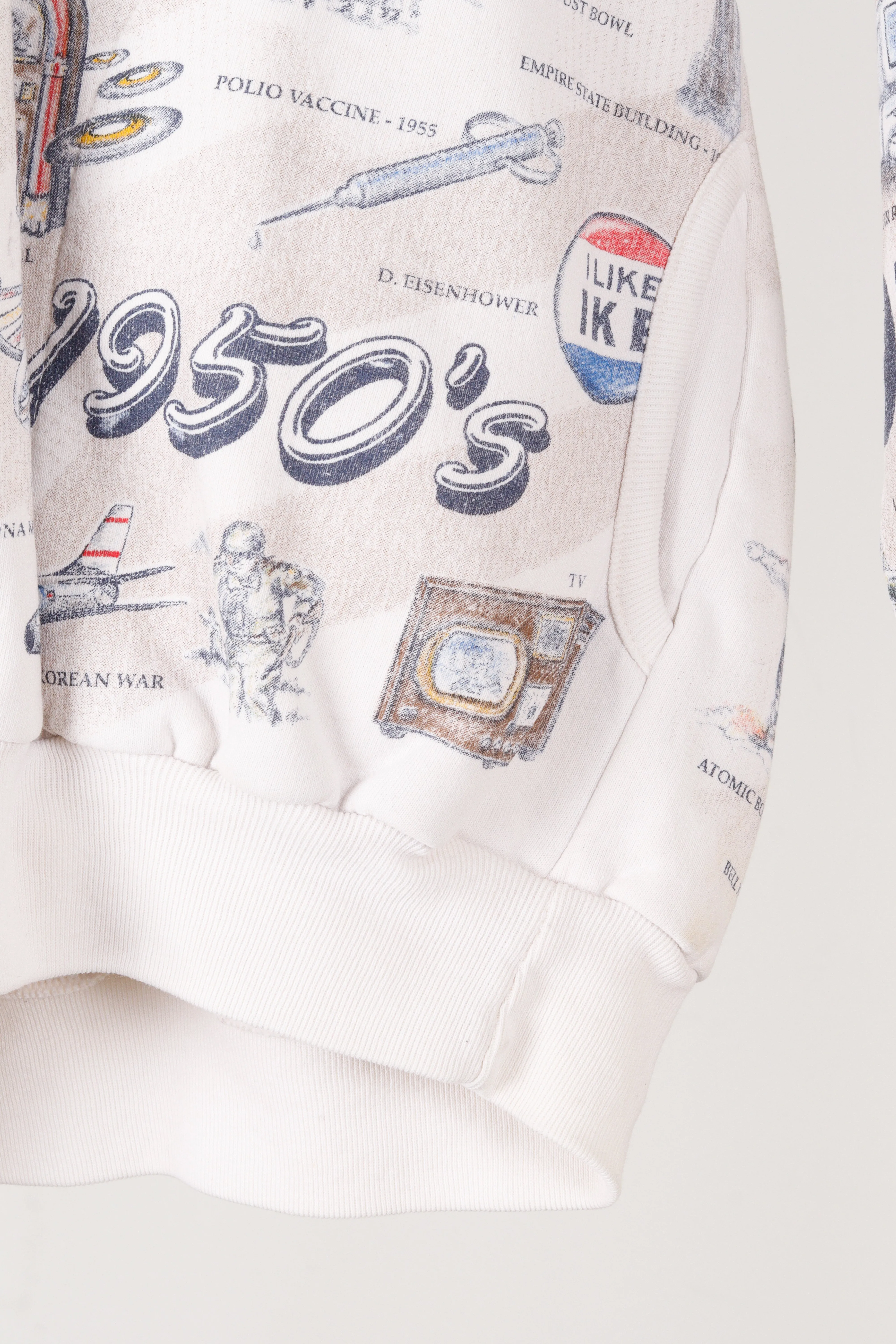 Vintage 90's Art Unlimited '20th Century America All-Over Print' Buttoned Sweatshirt